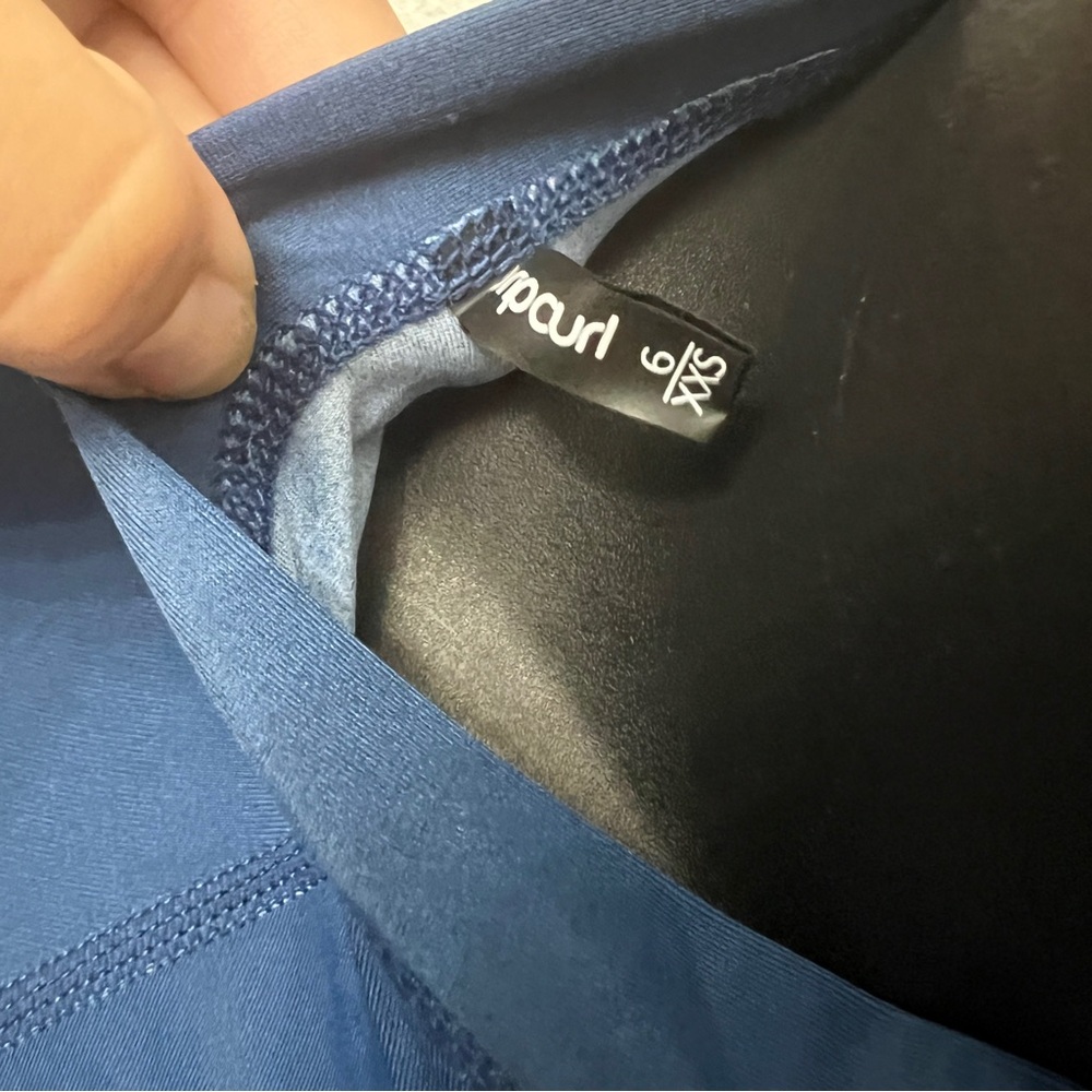 Rip Curl Long Sleeve Women’s Swimsuit G-Bomb - Picture 3 of 5